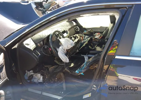 2013 Cadillac Cts Luxury z USA, uszkodzony, nr VIN 1G6DH5E51D0101925